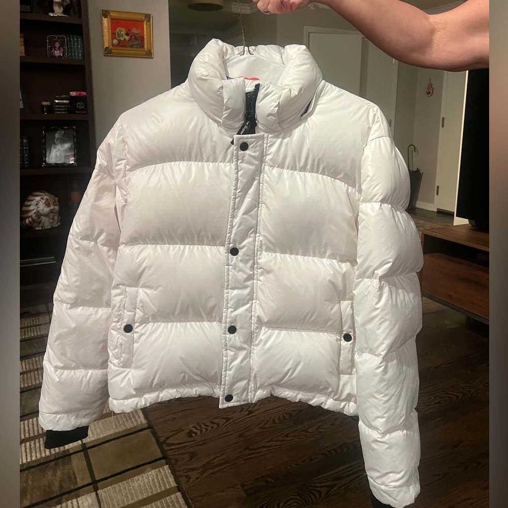 Aritzia White Black Super Puff Shorty Puffer Jacket